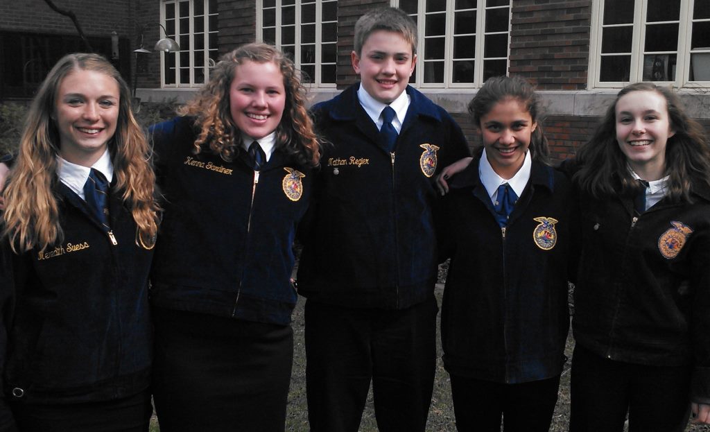  The other team placed 10th and included gold individuals Nathan Regier, Kenna  Gardiner, and Kassandra Tellez; as well as silver individuals Meredith Suess and Chandra Pfeiffer. 