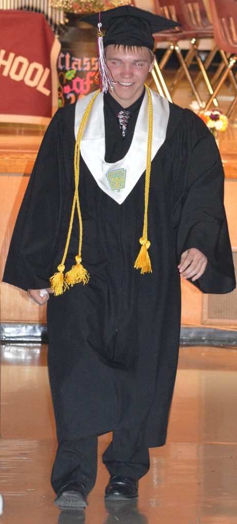 mlhs grad 32