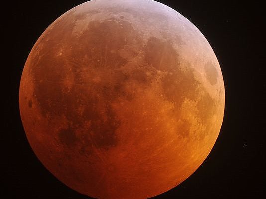 total lunar eclipse