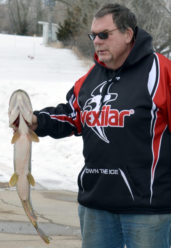 ice fishing 2016 1