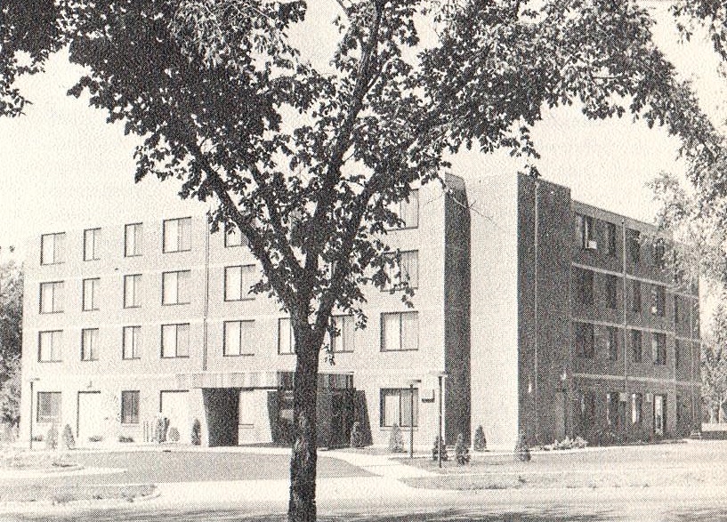 laker-apartments-in-1971