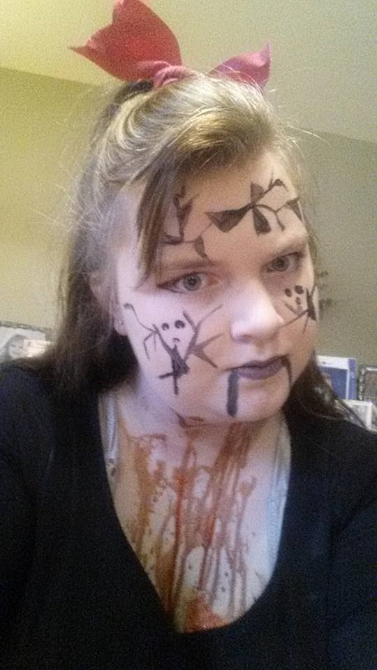 2016-halloween-broken-doll-taylor